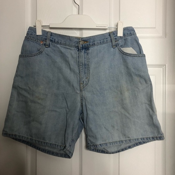 Levi's Pants - Levis 550 Relaxed Jean Shorts Distressed 14 Plus Size